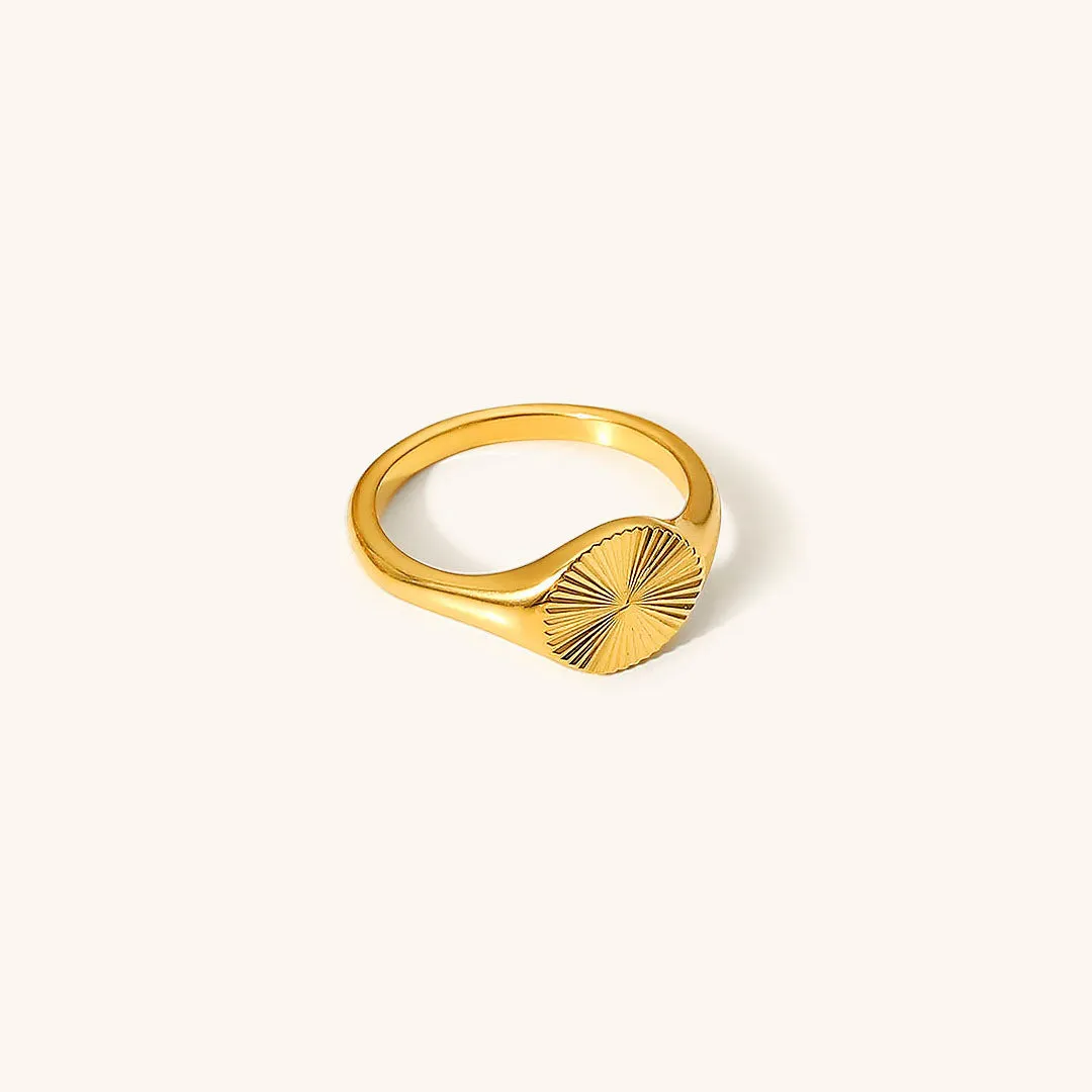 Cyna Gold Ring